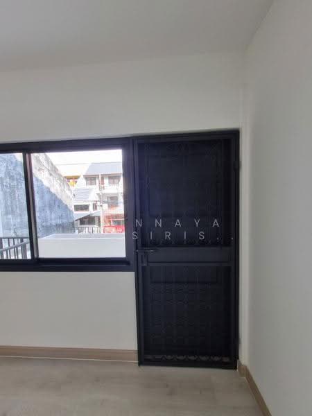 3-BR House, Bangkok, Suan Luang, Bangkok, 3 Bedrooms, 300 sqm, Single Detached House For Rent, by Trinnaya Dungsirisangthong, 500519097 - DDproperty.com