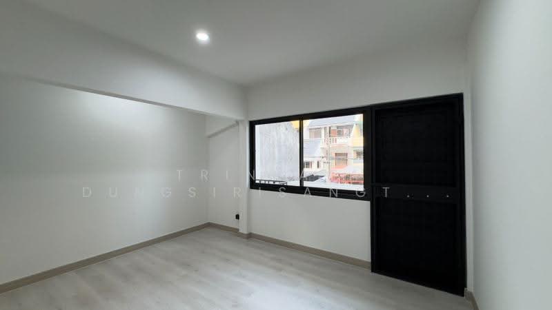 3-BR House, Bangkok, Suan Luang, Bangkok, 3 Bedrooms, 300 sqm, Single Detached House For Rent, by Trinnaya Dungsirisangthong, 500519097 - DDproperty.com