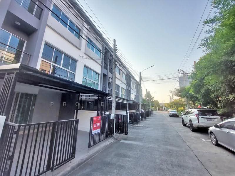 ลุมพินี ทาวน์วิลล์ ศรีนครินทร์-แบริ่ง, Samut Prakan, Bang Kaeo, Bang Plee, Samut Prakan, 4 Bedrooms, 100 sqm, Townhouse For Sale, by The Best Property ตั๊ก, 500519106 - DDproperty.com