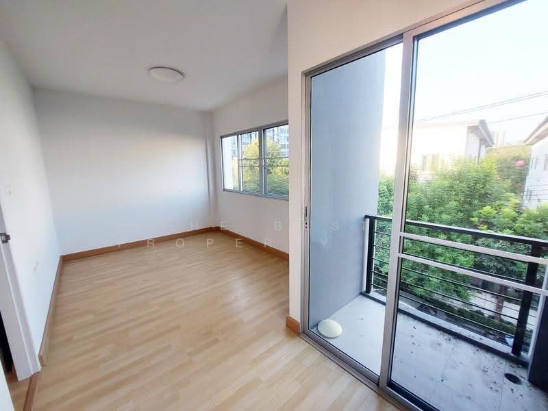 ลุมพินี ทาวน์วิลล์ ศรีนครินทร์-แบริ่ง, Samut Prakan, Bang Kaeo, Bang Plee, Samut Prakan, 4 Bedrooms, 100 sqm, Townhouse For Sale, by The Best Property ตั๊ก, 500519106 - DDproperty.com