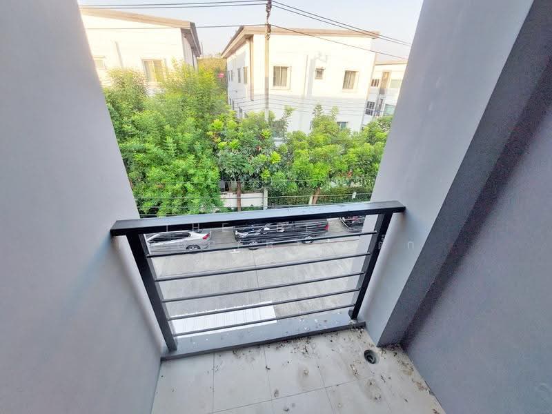 ลุมพินี ทาวน์วิลล์ ศรีนครินทร์-แบริ่ง, Samut Prakan, Bang Kaeo, Bang Plee, Samut Prakan, 4 Bedrooms, 100 sqm, Townhouse For Sale, by The Best Property ตั๊ก, 500519106 - DDproperty.com