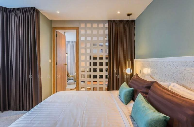 Omni Tower Sukhumvit Nana, Bangkok, 69 Sukhumvit 4 Alley, Khlong Toei, Bangkok, 2 Bedrooms, 77 sqm, Condo For Sale, by Trinnaya Dungsirisangthong, 500519112 - DDproperty.com
