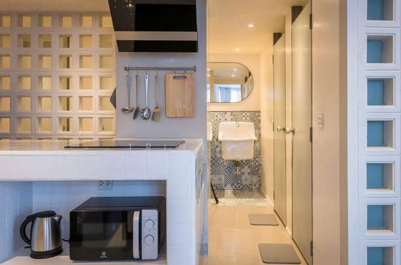 Omni Tower Sukhumvit Nana, Bangkok, 69 Sukhumvit 4 Alley, Khlong Toei, Bangkok, 2 Bedrooms, 77 sqm, Condo For Sale, by Trinnaya Dungsirisangthong, 500519112 - DDproperty.com