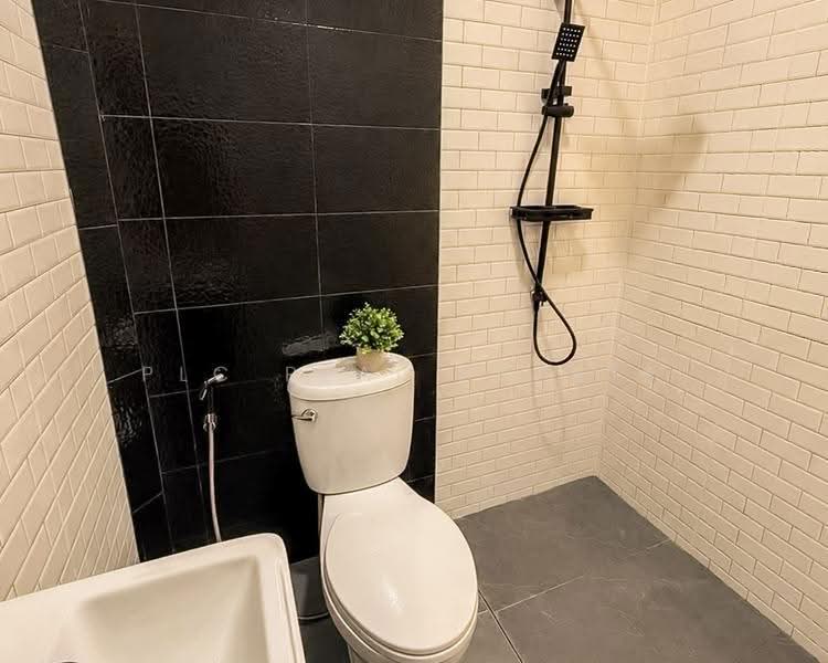 Renovated Townhouse for Sale Khao Talo East Pattaya, Chon Buri (Pattaya), Nong Pru, Bang Lamung (Pattaya), Chon Buri (Pattaya), 2 Bedrooms, 80 sqm, Semi-Detached House (Twin House) For Sale, by PLC real estate, 500519122 - DDproperty.com