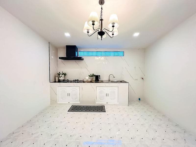 2 Storey Townhouse for Sale Noen Plab Wan Pattaya, Chon Buri (Pattaya), Nong Pru, Bang Lamung (Pattaya), Chon Buri (Pattaya), 2 Bedrooms, 77 sqm, Townhouse For Sale, by PLC real estate, 500519146 - DDproperty.com
