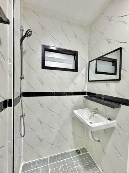 หมู่บ้านพิมลราช 4, Nonthaburi, Sai Noi, Nonthaburi, 2 Bedrooms, 1 sqm, Townhouse For Sale, by บุญชู อัศวฤทธิพรหม์, 500519158 - DDproperty.com