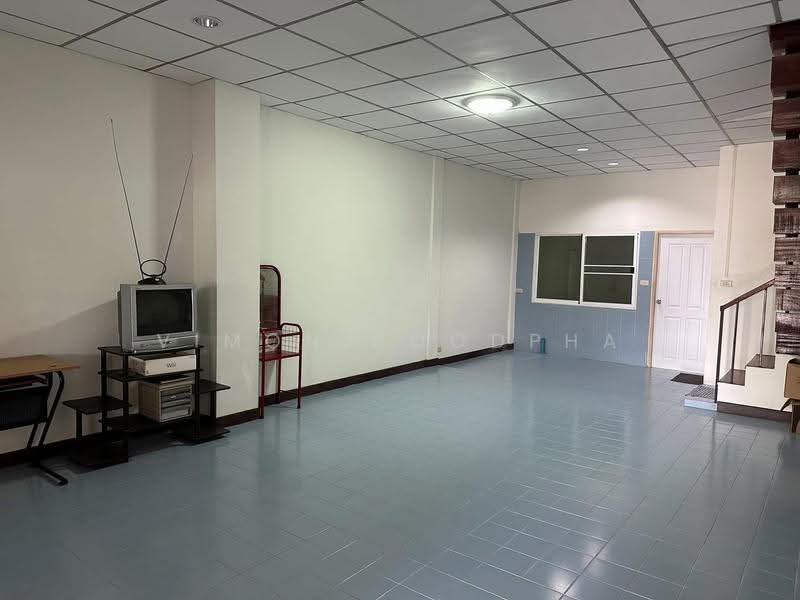 หมู่บ้านพรไพลิน, Bangkok, Samsen Nok, Huai Khwang, Bangkok, 3 Bedrooms, 130 sqm, Townhouse For Sale, by Vimon Boodpha, 500519164 - DDproperty.com