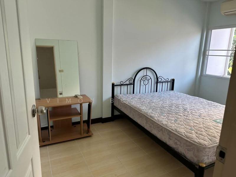 หมู่บ้านพรไพลิน, Bangkok, Samsen Nok, Huai Khwang, Bangkok, 3 Bedrooms, 130 sqm, Townhouse For Sale, by Vimon Boodpha, 500519164 - DDproperty.com