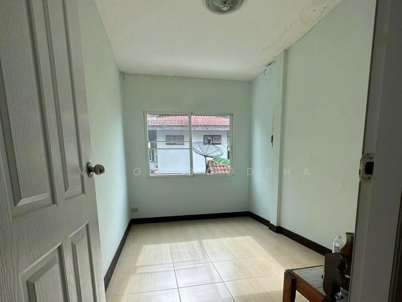 หมู่บ้านพรไพลิน, Bangkok, Samsen Nok, Huai Khwang, Bangkok, 3 Bedrooms, 130 sqm, Townhouse For Sale, by Vimon Boodpha, 500519164 - DDproperty.com