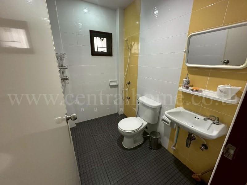 Baan Fuengsuk 5, Nonthaburi, Fuengsuk Village 5, Lam Pho, Bang Bua Thong, Nonthaburi, 3 Bedrooms, 200 sqm, Single Detached House For Sale, by คุณ อนาคต ( อนาคต ), 500519171 - DDproperty.com