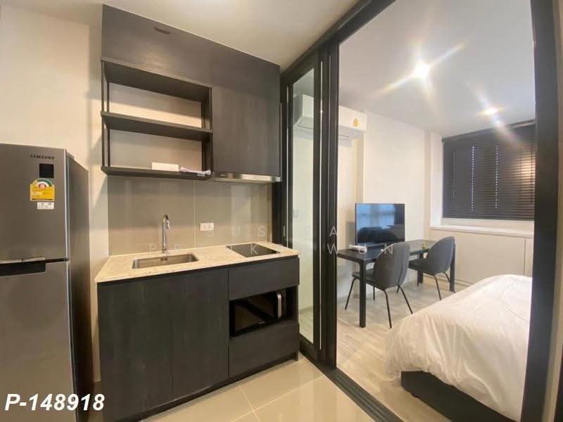 XT Huaikhwang, Bangkok, 244 Ratchadaphisek Road, Huai Khwang, Bangkok, Studio, 30 sqm, Condo For Rent, by Susira Preuksawun, 500519173 - DDproperty.com