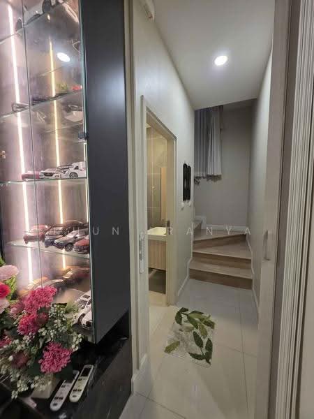 Perfect Place Sukhumvit 77-Suvarnabhumi : เพอร์เฟค เพลส สุขุมวิท77-สุวรรณภูมิ, สมุทรปราการ, ถนนลาดกระบัง, ราชาเทวะ, บางพลี, สมุทรปราการ, 200 ตร.ม., บ้านเดี่ยว ให้เช่า, โดย Khun Aranya, 500519210 - DDproperty.com