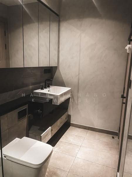 The Lofts Asoke, Bangkok, Sukhumvit 21 Road, Khlongtoei Nua, Watthana, Bangkok, 1 Bedroom, 35 sqm, Condo For Rent, by Hathaichanok Saenset, 500519222 - DDproperty.com