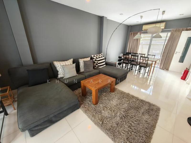 Lumpini Town Residence Ladprao Station, Bangkok, Jom Phon, Chatuchak, Bangkok, 4 Bedrooms, 200 sqm, Townhouse For Rent, by Khun Aranya, 500519272 - DDproperty.com