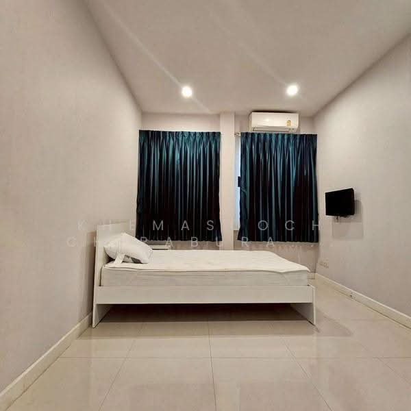 undefined, Bangkok, Praborommaharatchawang, Phra Nakhon, Bangkok, 5 Bedrooms, 377 sqm, Single Detached House For Rent, by Khemasooch Chiraburanan, 500519313 - DDproperty.com