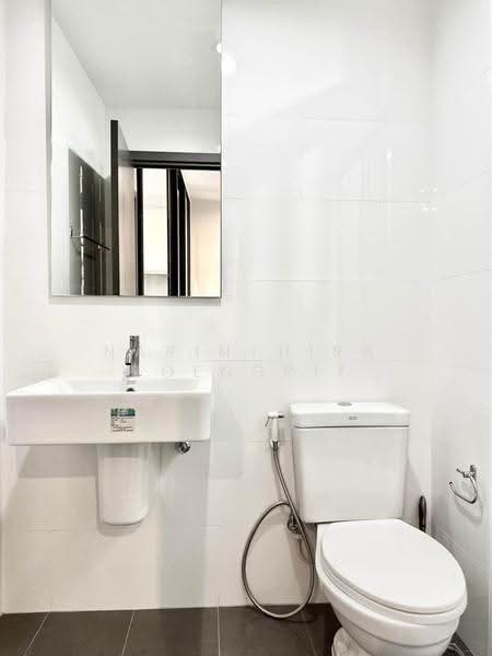 The Base Park West Sukhumvit 77, Bangkok, 11 Soi Sukhumvit 77 Sukhumvit Road, Phra Kanong Nua, Watthana, Bangkok, 1 Bedroom, 30 sqm, Condo For Sale, by Narinthira Roengrit, 500519320 - DDproperty.com