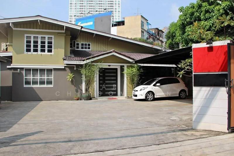 6-BR House, Bangkok, Jom Phon, Chatuchak, Bangkok, 6 Bedrooms, 450 sqm, Single Detached House For Sale, by Tarit Chinsomboon, 500519330 - DDproperty.com
