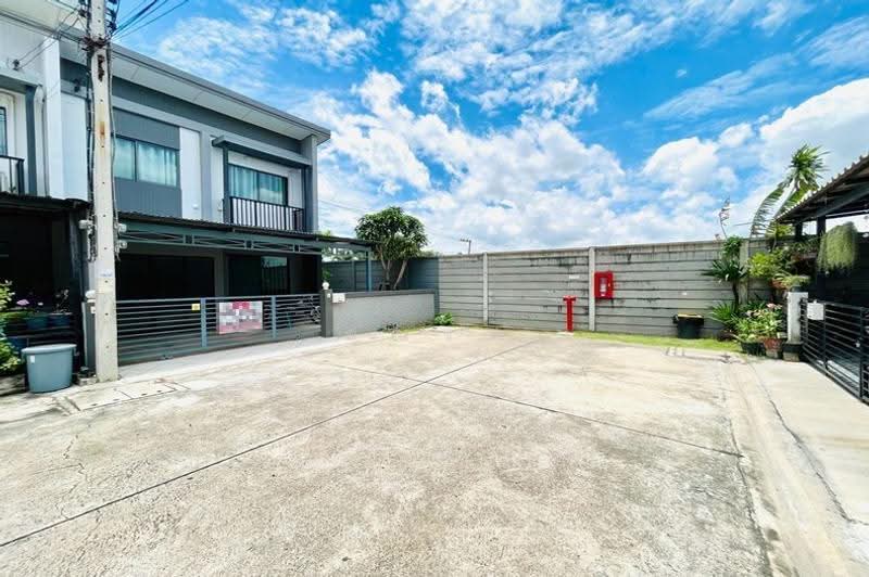 Met Town Pathum-Tiwanon, Pathum Thani, 222 Met Town Village, Pathum Thani, Bang Prok, Muang Pathum Thani, Pathum Thani, 3 Bedrooms, 100 sqm, Townhouse For Sale, by คุณจ๋า, 500519333 - DDproperty.com