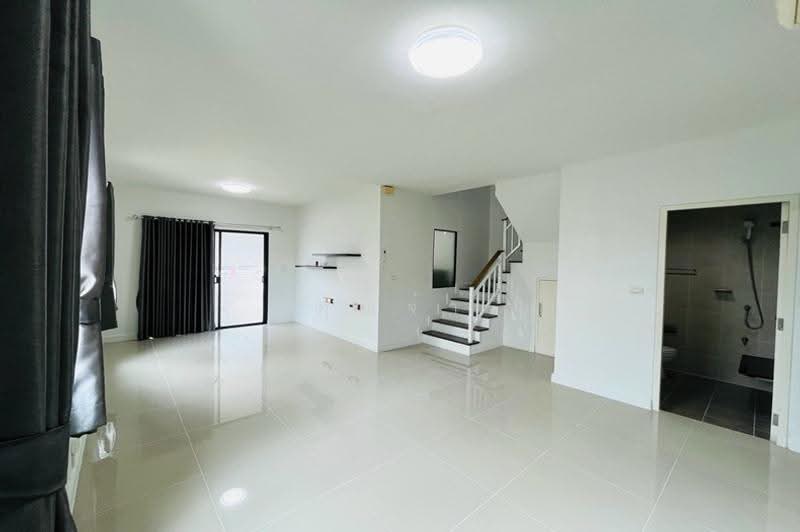 Met Town Pathum-Tiwanon, Pathum Thani, 222 Met Town Village, Pathum Thani, Bang Prok, Muang Pathum Thani, Pathum Thani, 3 Bedrooms, 100 sqm, Townhouse For Sale, by คุณจ๋า, 500519333 - DDproperty.com