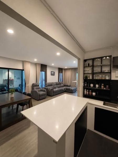 Passorn Bangna-Wongwaen, Samut Prakan, Sukhapiban 2 Soi 27, Rachathewa, Bang Plee, Samut Prakan, 4 Bedrooms, 200 sqm, Single Detached House For Rent, by Saowaluk Anupong, 500519334 - DDproperty.com