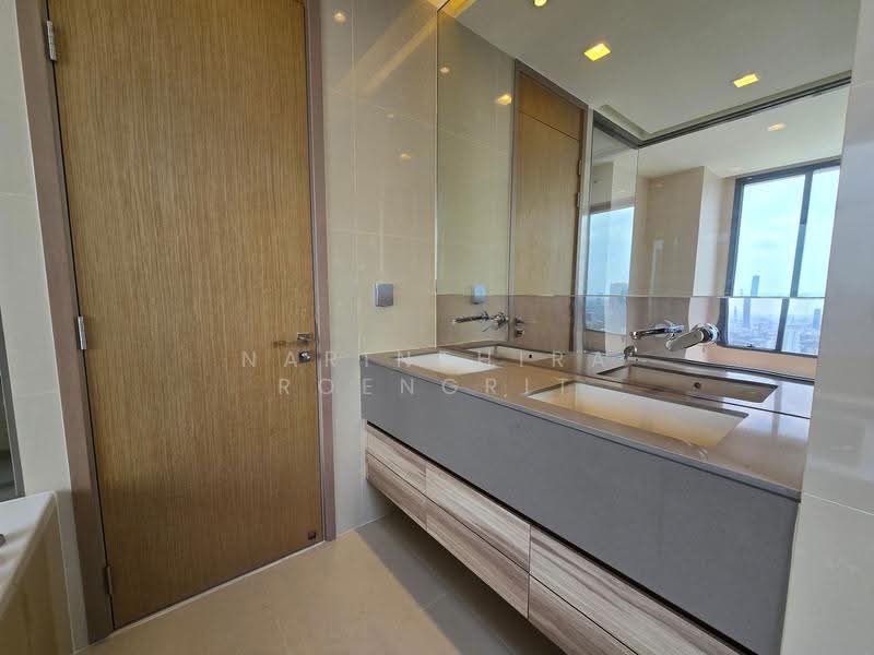 The Esse Asoke, Bangkok, 333 Soi Sukhumvit 21, Sukhumvit Road, Khlongtoei Nua, Watthana, Bangkok, 1 Bedroom, 53 sqm, Condo For Sale, by Narinthira Roengrit, 500519365 - DDproperty.com