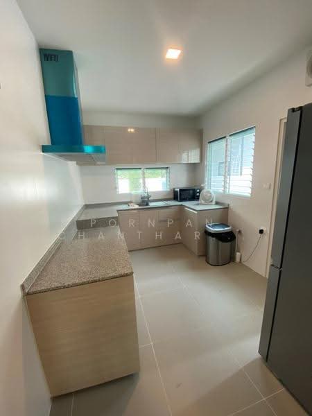 Manthana Onnut–Wongwaen 4, Bangkok, Eastern Ring Road, Prawet, Bangkok, 4 Bedrooms, 250 sqm, Single Detached House For Rent, by Pornpan Chantharakasemchai, 500519432 - DDproperty.com