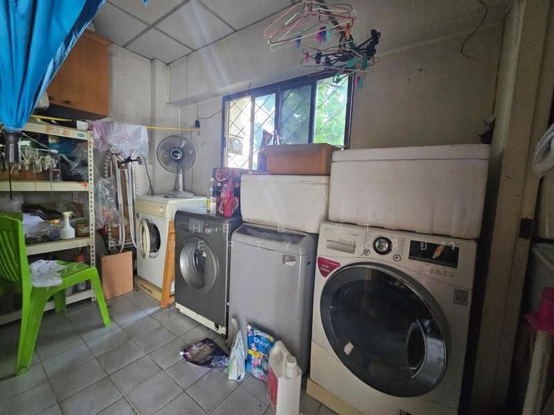 อพาร์ทเม้นท์บางพลี สมุทรปราการ, Samut Prakan, Bang Kaeo, Bang Plee, Samut Prakan, 10+ Bedrooms, 150 sqm, Single Detached House For Sale, by The Best Property เดี่ยว, 500519452 - DDproperty.com