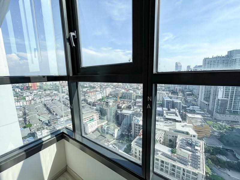 XT Huaikhwang, Bangkok, 244 Ratchadaphisek Road, Huai Khwang, Bangkok, 1 Bedroom, 35 sqm, Condo For Sale, by Pornpan Chantharakasemchai, 500519454 - DDproperty.com