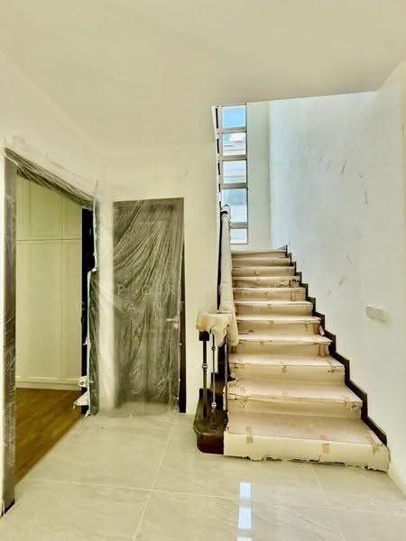 4-BR House, Bangkok, Saphan Sung, Bangkok, 4 Bedrooms, 400 sqm, Single Detached House For Sale, by Pornpan Chantharakasemchai, 500519473 - DDproperty.com