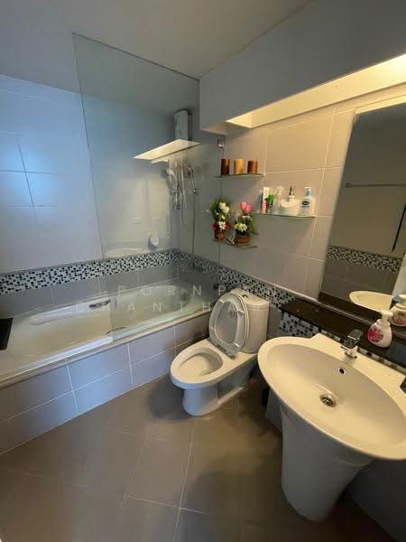 The Waterford Sukhumvit 50, Bangkok, 890 Soi Sukhumvit 50, Phra Kanong, Khlong Toei, Bangkok, 3 Bedrooms, 152 sqm, Condo For Sale, by Pornpan Chantharakasemchai, 500519565 - DDproperty.com