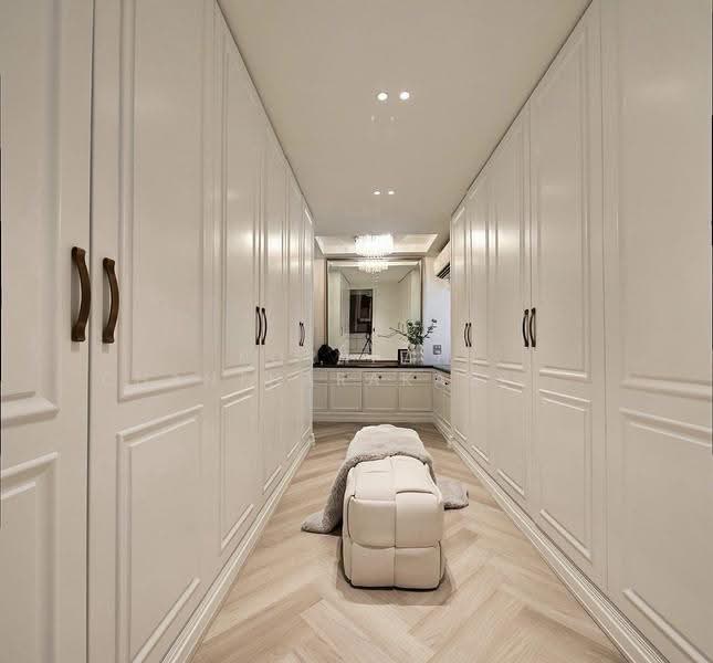 The Boulevard Ekkamai, Bangkok, 98 Soi Prasertdee, Khlong Tan Nua, Watthana, Bangkok, 4 Bedrooms, 500 sqm, Townhouse For Sale, by Pornpan Chantharakasemchai, 500519572 - DDproperty.com