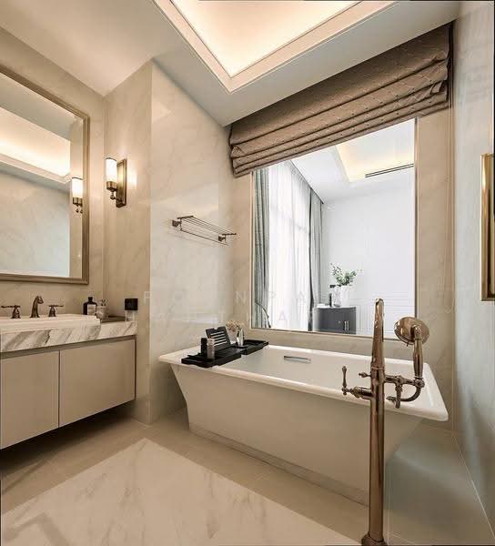 The Boulevard Ekkamai, Bangkok, 98 Soi Prasertdee, Khlong Tan Nua, Watthana, Bangkok, 4 Bedrooms, 500 sqm, Townhouse For Sale, by Pornpan Chantharakasemchai, 500519572 - DDproperty.com