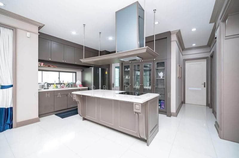 Mantana Lake Watcharapol, Bangkok, Sukhaphiban 5 Road, O-Ngoen, Sai Mai, Bangkok, 5 Bedrooms, 397 sqm, Single Detached House For Sale, by Pornpan Chantharakasemchai, 500519578 - DDproperty.com