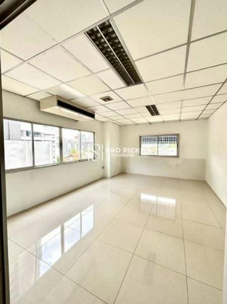 ให้เช่า ออฟฟิศ 150 ตร.ม. บีทีเอส ทองหล่อ สุขุมวิท วัฒนา กรุงเทพ PP-00598, กรุงเทพ, คลองตันเหนือ, วัฒนา, กรุงเทพ, 150 ตร.ม., สำนักงาน ให้เช่า, โดย Konrarat Deesawat, 500519658 - DDproperty.com
