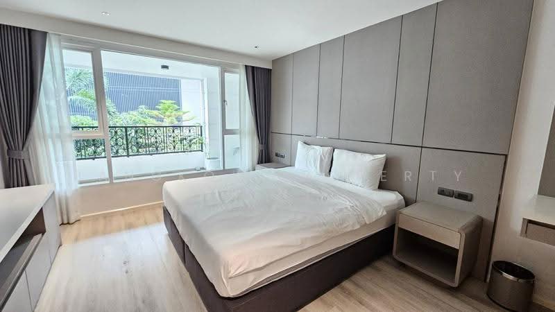 GM Residence, Bangkok, Soi Ekkamai 18, Khlong Tan Nua, Watthana, Bangkok, 4 Bedrooms, 320 sqm, Condo For Rent, by BANGKOK PROPERTY AGENTS, 500519715 - DDproperty.com