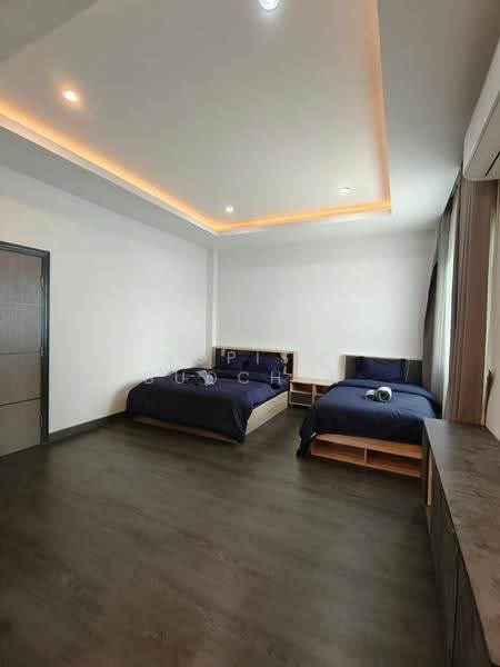 Ekkamai house near BTS Ekkamai. 3-story detached house, Bangkok, Phra Kanong Nua, Watthana, Bangkok, 4 Bedrooms, 330 sqm, Single Detached House For Rent, by Sopisa Budchiw, 500519744 - DDproperty.com