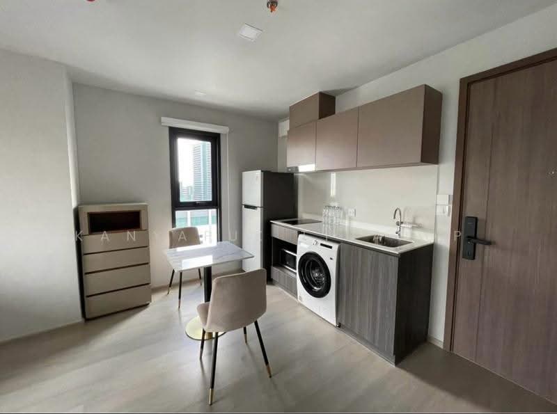 Life Phahon-Ladprao, Bangkok, 996 Phahonyothin Road, Jom Phon, Chatuchak, Bangkok, 1 Bedroom, 35 sqm, Condo For Rent, by Kanyapuk Tinanop, 500519746 - DDproperty.com