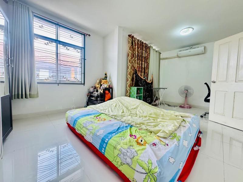 ทรัพย์รุ่งเรืองซิตี้ 2 พานทอง, Chon Buri (Pattaya), Ban Khao, Phan Thong, Chon Buri (Pattaya), 3 Bedrooms, 120 sqm, Townhouse For Sale, by The Best Property แนน, 500519768 - DDproperty.com