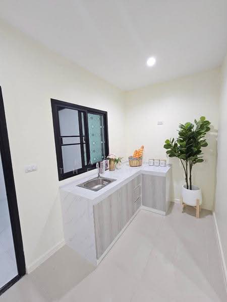 Patio Srinakarin-Rama 9, Bangkok, Krungthep Kreetha Road, Hua Mak, Bang Kapi, Bangkok, 4 Bedrooms, 190 sqm, Townhouse For Sale, by Ramita Theptham, 500519815 - DDproperty.com
