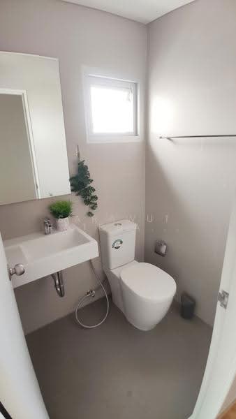 Lumpini Place Ratchada-Sathu, Bangkok, 501 3 Sathu Pradit 27 Alley, Chong Nonsi, Yan Nawa, Bangkok, 3 Bedrooms, 60 sqm, Condo For Sale, by Sarawut Ratchawong, 500519859 - DDproperty.com