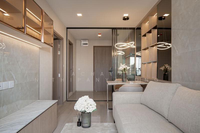 Life Phahon-Ladprao, Bangkok, 996 Phahonyothin Road, Jom Phon, Chatuchak, Bangkok, 1 Bedroom, 35 sqm, Condo For Rent, by Achaya Nithipanyawong, 500519864 - DDproperty.com