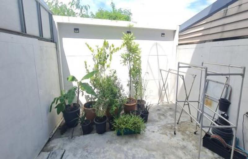 3-BR Townhouse, Bangkok, Dok Mai, Prawet, Bangkok, 3 Bedrooms, 150 sqm, Townhouse For Sale, by Ramita Theptham, 500519889 - DDproperty.com