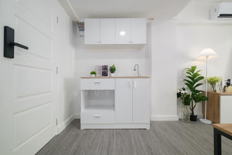 Studio One Zone Condo, Bangkok, Ladprao 102 Alley, Phlapphla, Wang Thonglang, Bangkok, 1 Bedroom, 32 sqm, Condo For Sale, by Kulanat Ananvutisombat, 500519916 - DDproperty.com