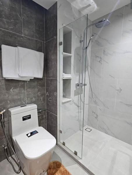 Lloyd Soonvijai-Thonglor, Bangkok, Soi Phetchaburi 47, Phetchaburi Road, Bang Kapi, Huai Khwang, Bangkok, 2 Bedrooms, 53 sqm, Condo For Rent, by Sarawut Ratchawong, 500519939 - DDproperty.com