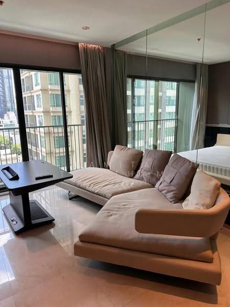 Noble Solo, Bangkok, 988 Thong Lo, Khlong Tan Nua, Watthana, Bangkok, 1 Bedroom, 67 sqm, Condo For Rent, by Ramita Theptham, 500519951 - DDproperty.com
