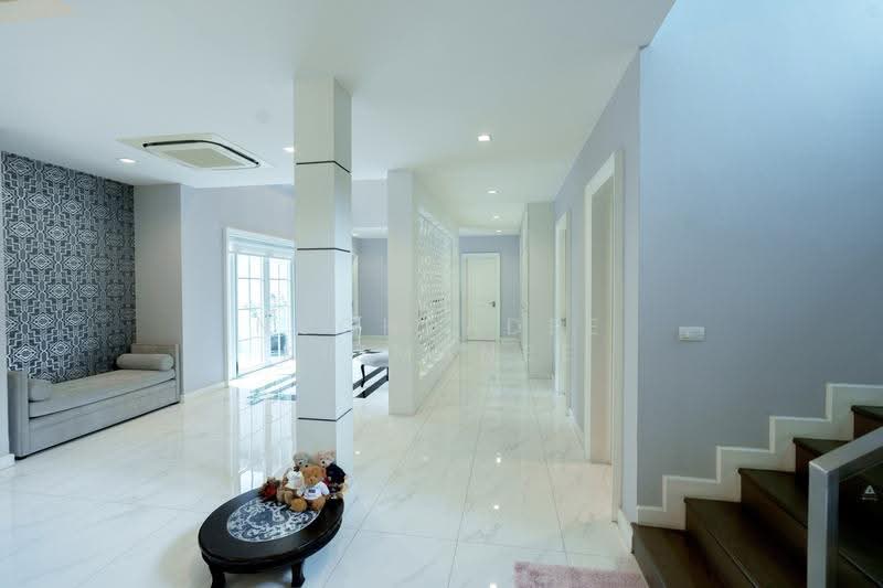 Villa Nakarin Onnut-Wongwaen, Bangkok, Sukhapiban 2 Road, Prawet, Bangkok, 6 Bedrooms, 665 sqm, Single Detached House For Sale, by Nuchradee Kijmanee, 500520000 - DDproperty.com
