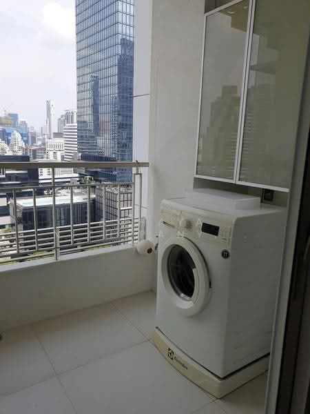 Ivy Sathorn 10, Bangkok, 88 Soi Sathorn 12, Sathorn Road, Silom, Bang Rak, Bangkok, 1 Bedroom, 41 sqm, Condo For Rent, by Achaya Nithipanyawong, 500520004 - DDproperty.com