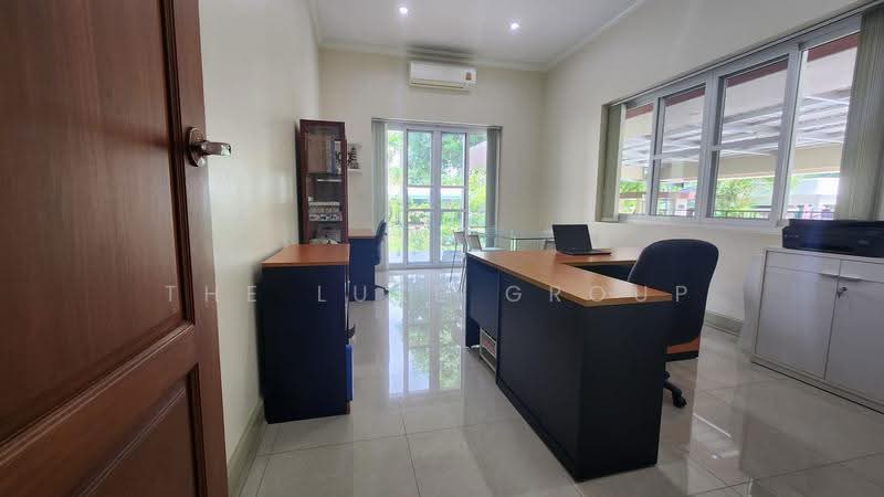 Lake Side Villa 1, Samut Prakan, Bang Kaeo, Bang Plee, Samut Prakan, 4 Bedrooms, 788 sqm, Single Detached House For Sale, by The Luxe Group, 500520035 - DDproperty.com