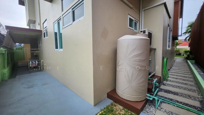 Lake Side Villa 1, Samut Prakan, Bang Kaeo, Bang Plee, Samut Prakan, 4 Bedrooms, 788 sqm, Single Detached House For Sale, by The Luxe Group, 500520035 - DDproperty.com