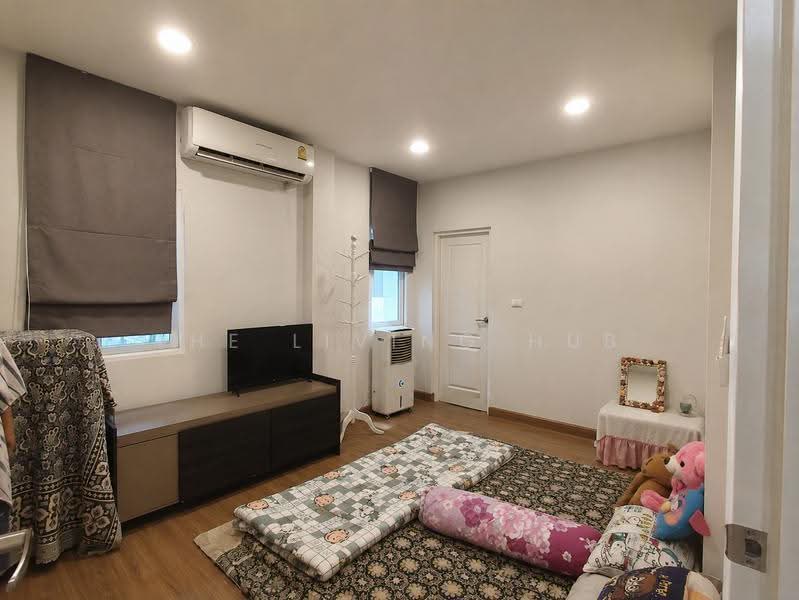 Centro Phetkasem 69, Bangkok, 68 26 Liap Khlong Phasi Charoen Fang Nuea 20, Nong Kham, Nong Khaem, Bangkok, 4 Bedrooms, 238 sqm, Single Detached House For Sale, by THE LIVING HUB, 500520039 - DDproperty.com